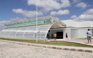 Mulher é presa após tentar matar dois filhos afogados no interior da Paraíba