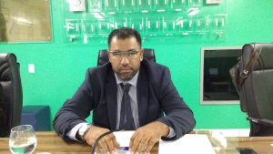 Novo prefeito de Bayeux exonera mais de 2 mil servidores