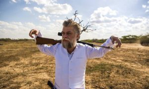 Elenco de ‘Onde Nascem os Fortes’ assiste 1º capítulo da supersérie