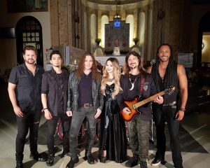 ‘Black Widow’s Web’: divulgado clipe do Angra junto com Sandy