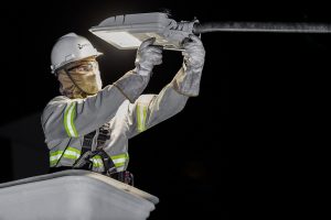 Quase 50 vagas de emprego são abertas por distribuidora de energia na Paraíba