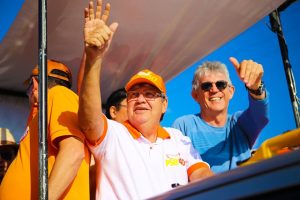 Montagem da equipe de governo começa após 2º turno, diz João Azevêdo