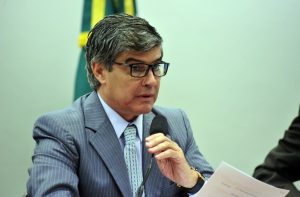 Insatisfeitos com distribuição de recursos, candidatos a deputado do PL ameaçam desistir na Paraíba