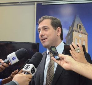 Requerimento de Gervásio cobra do governo estudos que embasam reforma da Previdência