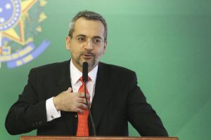 Opinião: Governo Bolsonaro não sabe fazer Enem; será que Weintraub vai cair?
