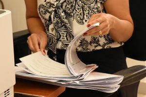 Justiça anula reajuste e manda prefeito e vice devolverem dinheiro