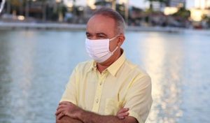 Inácio Falcão é condenado a pagar multa de R$ 53 mil por propaganda irregular