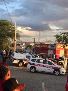 Encontro de eleitores ‘rivais’ gera tumulto generalizado e agressões