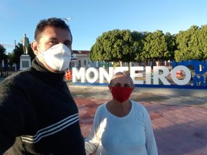 Após ser vacinado, paraibano percorre 130 km de bicicleta para visitar mãe que não via há um ano
