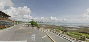 Trecho da orla do Cabo Branco é interditado por risco de desabamento