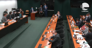 Texto-base da Reforma Administrativa amplia terceirização e exclui juízes e promotores; veja algumas pontos