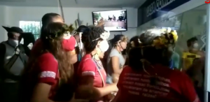 Indígenas e quilombolas ocupam Câmara de Conde e audiência sobre “lei das construções” é adiada