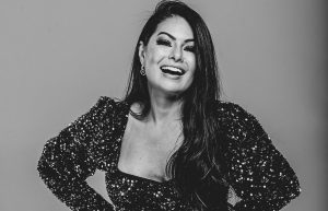 Corpo de Paulinha Abelha, da banda Calcinha Preta, é sepultado em Sergipe