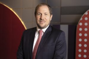 Santander Universidades e Cambridge oferecem 1 mil bolsas de estudo sobre sustentabilidade e práticas ESG