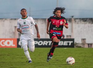 Campinense perde para o Manaus, no Amigão, e entra na zona de rebaixamento da Série C do Brasileirão