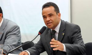 Candidatura de Major Fábio divide ainda mais eleitorado à direita