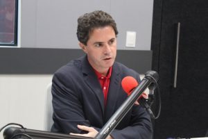 Advogados de Veneziano dizem que não há pendência e apresentam certidão sem multas