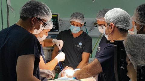 Próteses de voz para pacientes oncológicos são oferecidas em Campina Grande