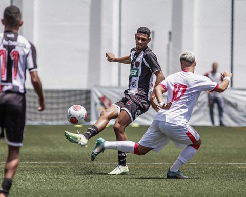 Botafogo-PB perde para o Hercílio Luz e se despede da Copinha
