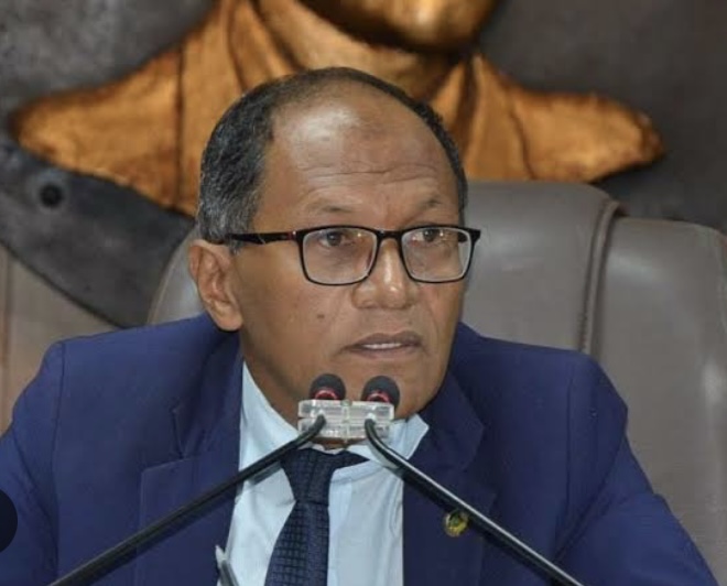 Presidente da Câmara de Campina Grande antecipa apoio à reeleição de Veneziano para 2026