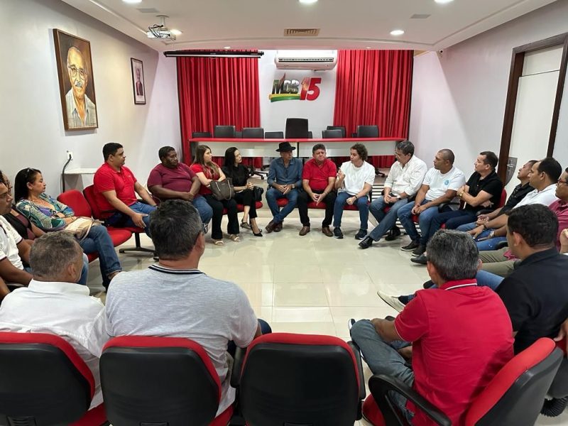 MDB de Veneziano e partidos da base de João Azevêdo travam disputa por prefeitos na Paraíba