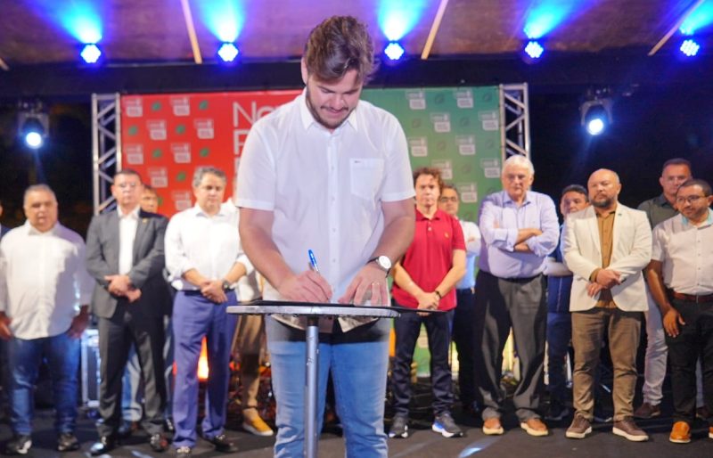 Campina Grande: fotografia no Açude Novo retrata palanque de 2024 e, quem sabe, 2026