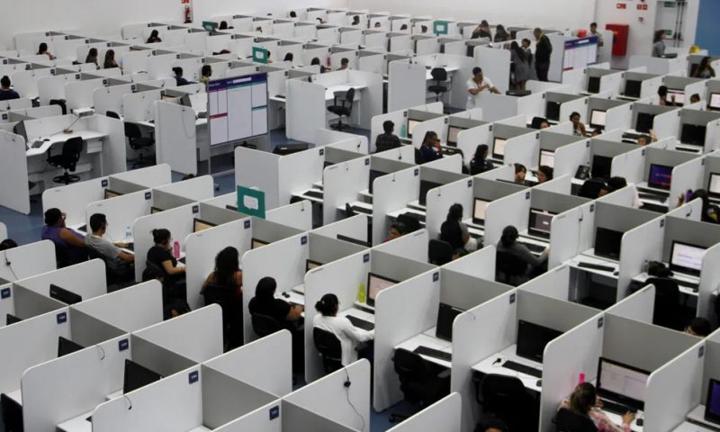 Veja como concorrer a 700 vagas de emprego em empresa de telemarketing de João Pessoa